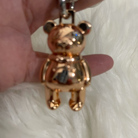 ✨COACH ROSE GOLD BEAR 3D KEYCHAIN ADORABLE! NWT ⭐️⭐️Great 🎁IDEA - Picture 2 of 5